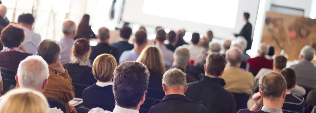 CS_crowd_1920x960_08ba5195b8f64364fd558128e09e1625